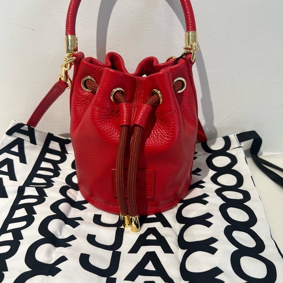Limited ‼️ Marc Jacobs The Leather Micro Bucket Bag H657L01RE22 - Picture 2 of 12